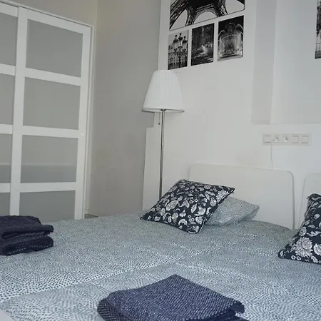 Roosevelt Apartments. * Αμβέρσα